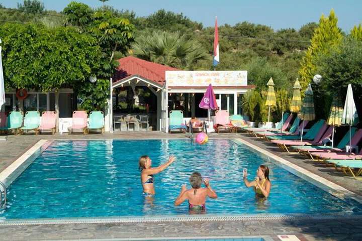 Pool Hotel