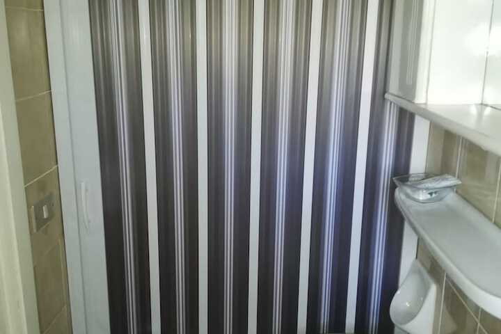 Room 32 of 48