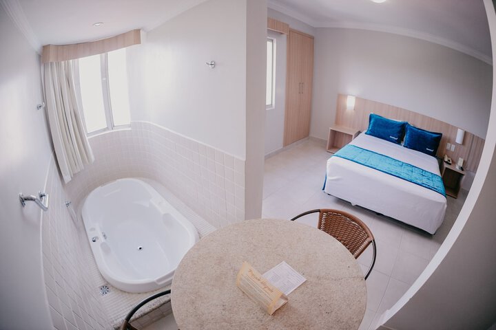 Room 4 of 21