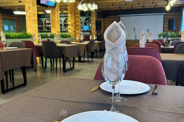 Dining 17 of 27