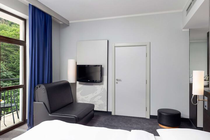 Room 31 of 140