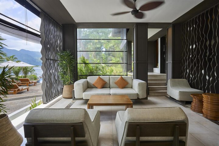 Lobby Entry
