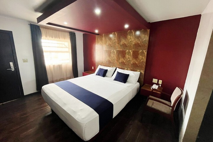 Room 28 of 64