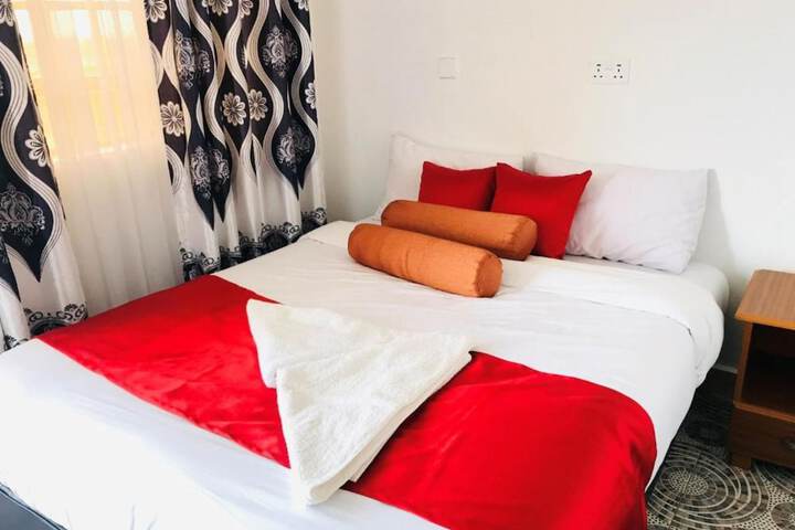 Room 3 of 20
