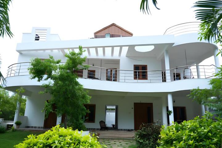 Virsaa Holiday Home