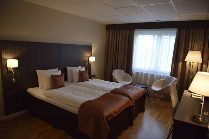 Room 9 of 43