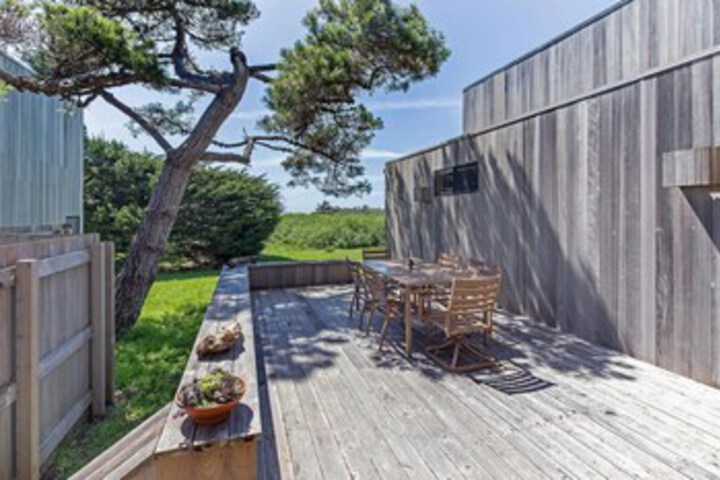 Terrace/Patio 18 of 32