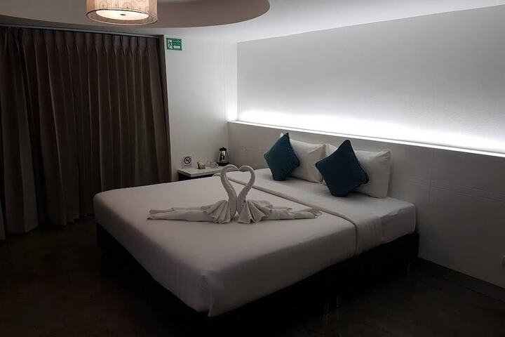 Room 8 of 39