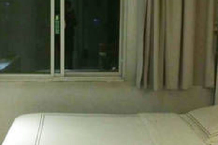Room 3 of 47