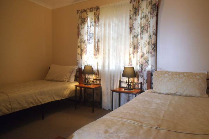 Room 2 of 16