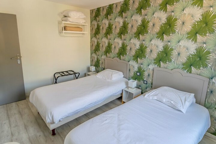 Room 20 of 53