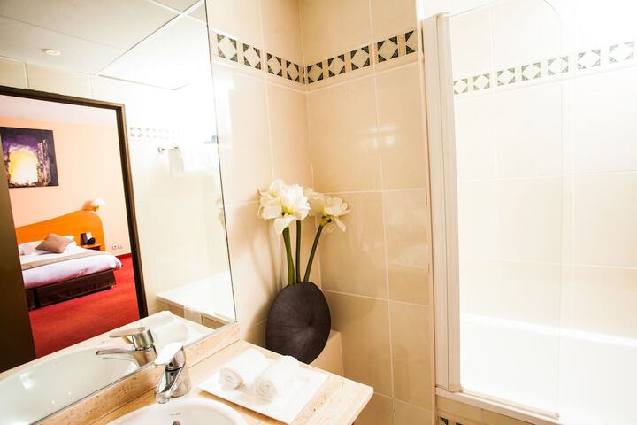 Room 20 of 51