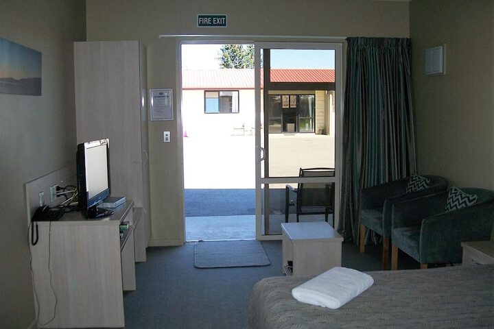 Room 18 of 80