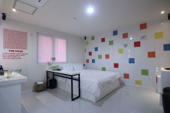 Room 70 of 126