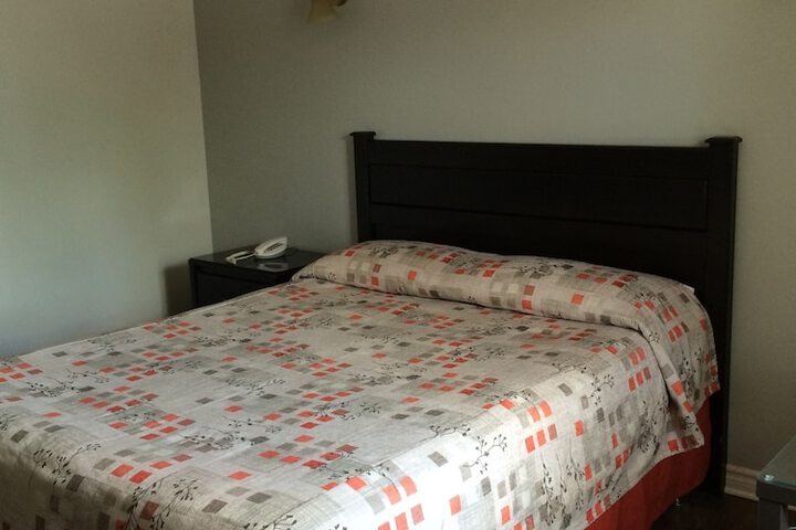 Room 55 of 83