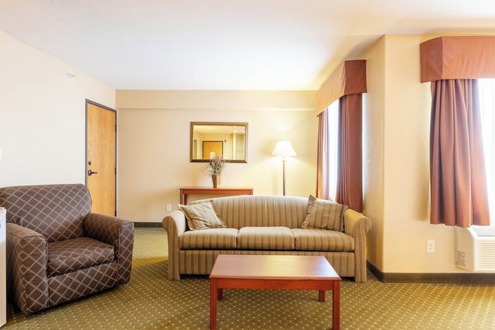 Room 13 of 33