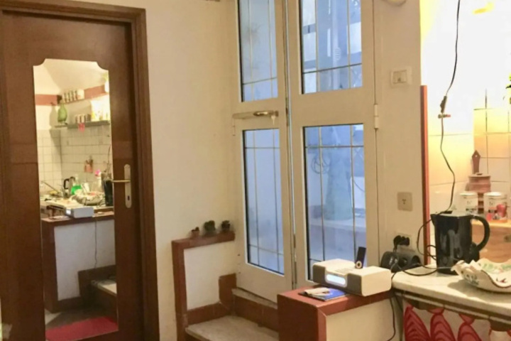 Room 5 of 19