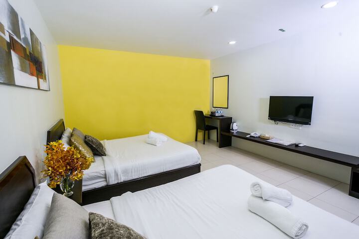 Room 10 of 46