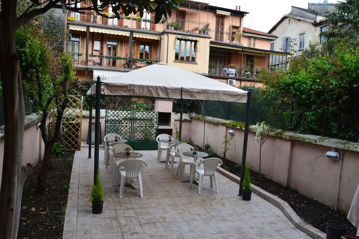 Hotel Exterior 51 of 52