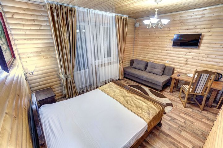 Room 11 of 51