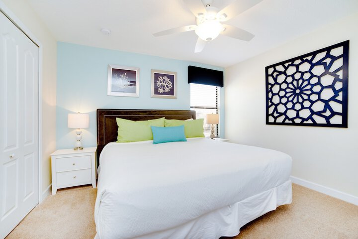 Room 10 of 98