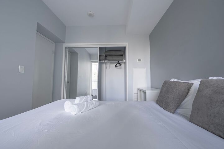 Room 17 of 354