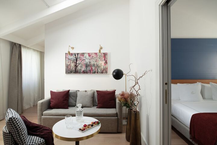 Room 40 of 122