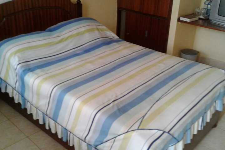 Room 4 of 19