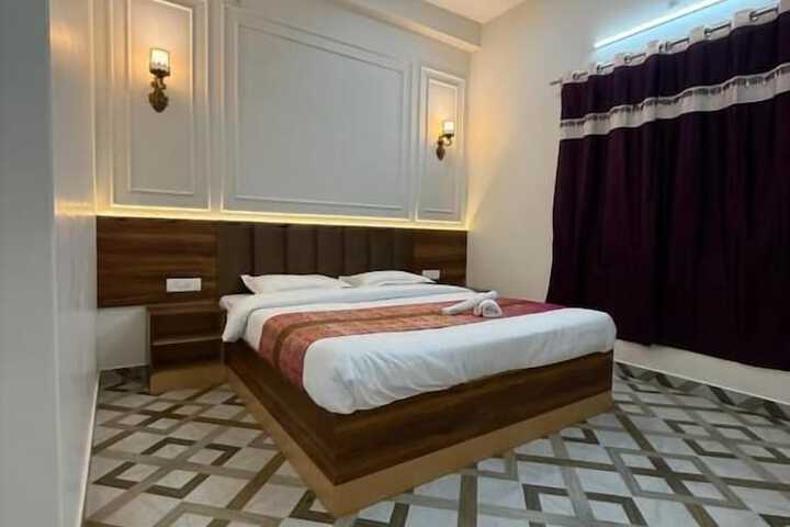 Room 4 of 22