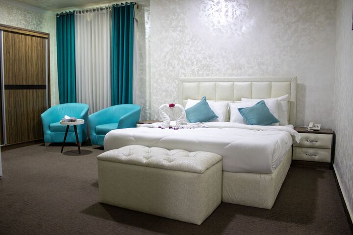 Room 50 of 125