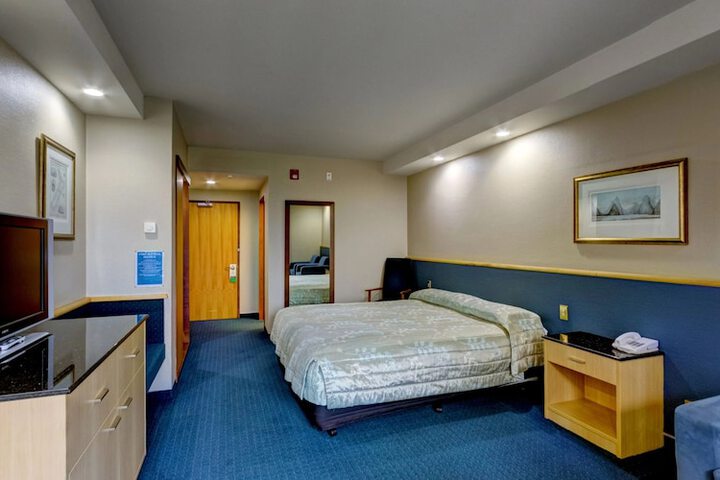 Room 11 of 59