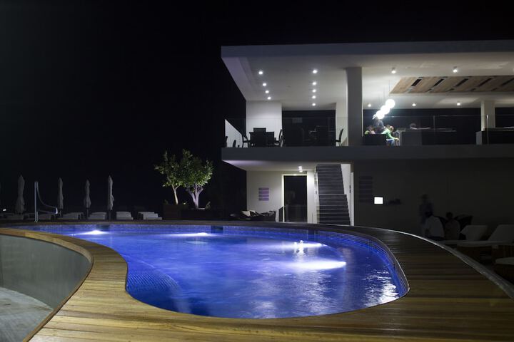 Pool 23 of 65