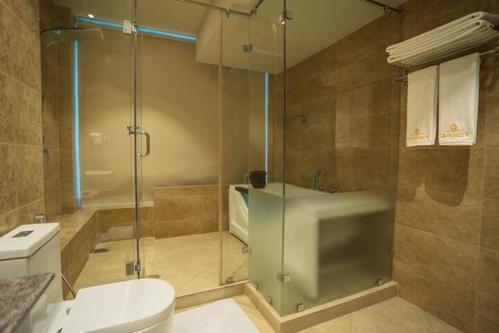 Room 18 of 20