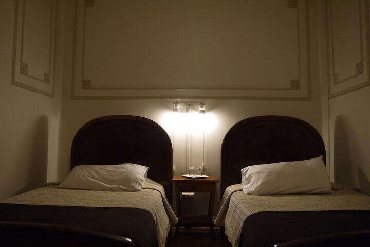 Room 13 of 44