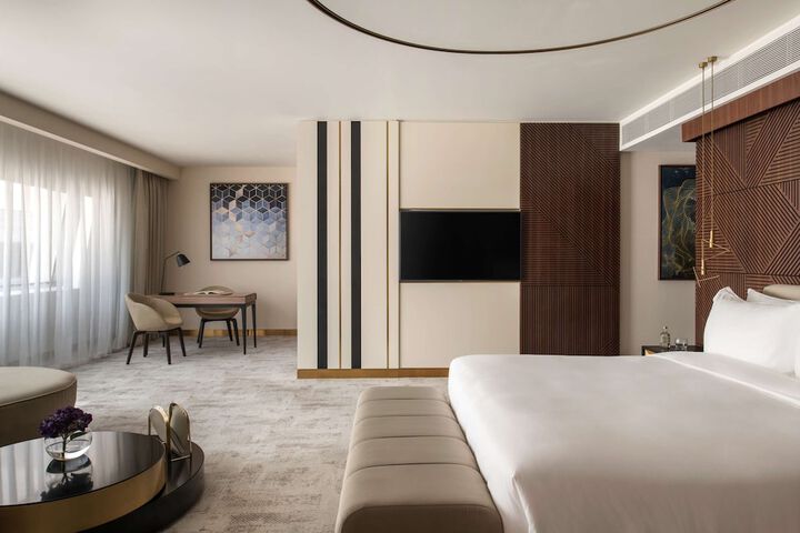 Room 22 of 79