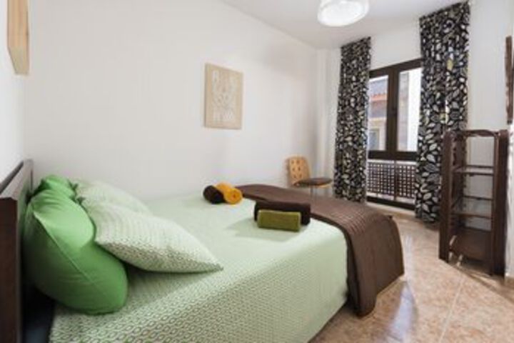 Room 14 of 27