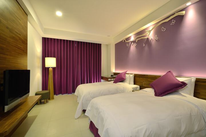 Room 4 of 39