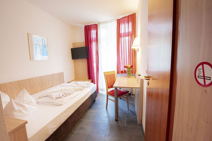 Room 54 of 84