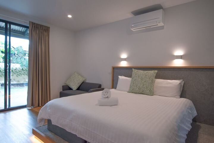 Room 6 of 36