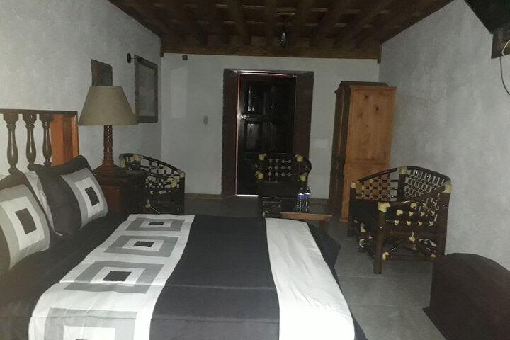 Room 4 of 35