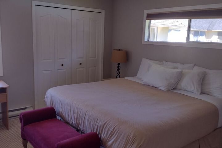 Room 11 of 73