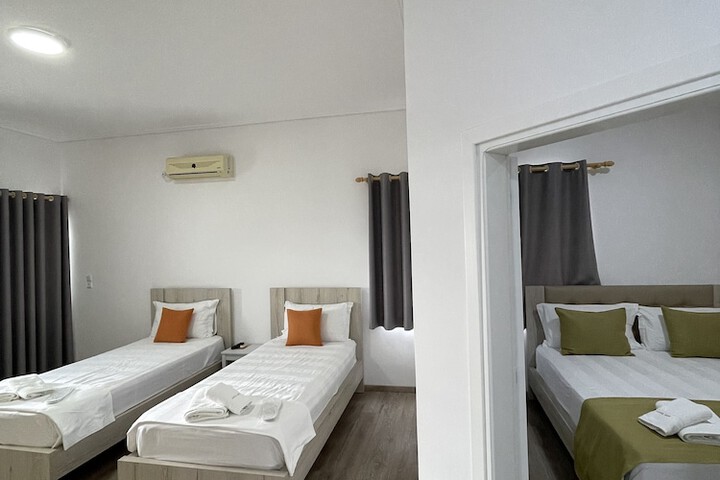 Room 46 of 111