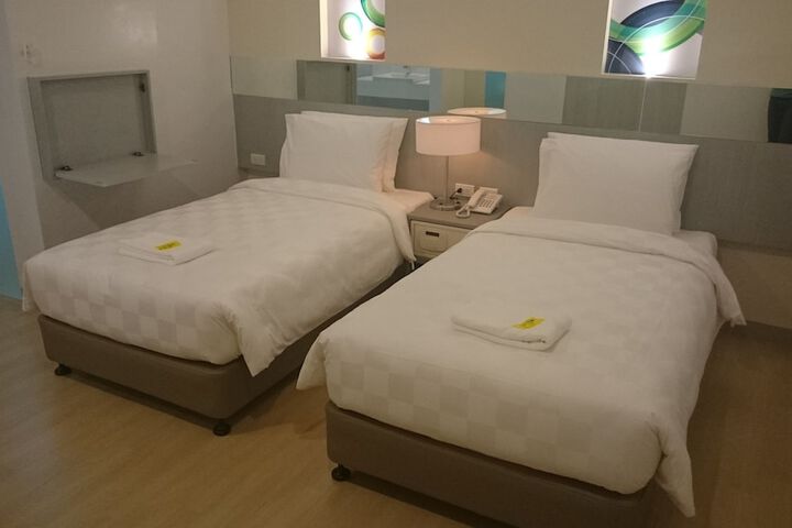 Room 19 of 33