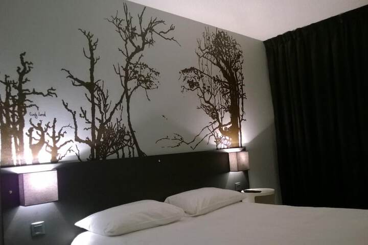 Room 21 of 51