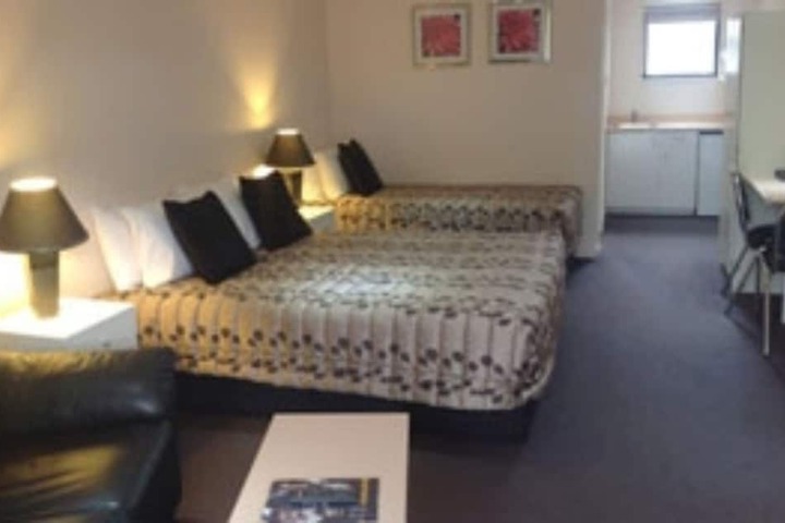 Room 13 of 39