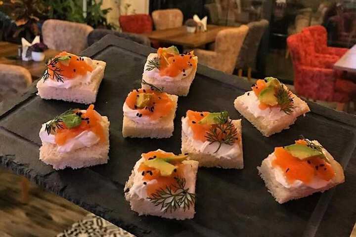 Dining 22 of 45