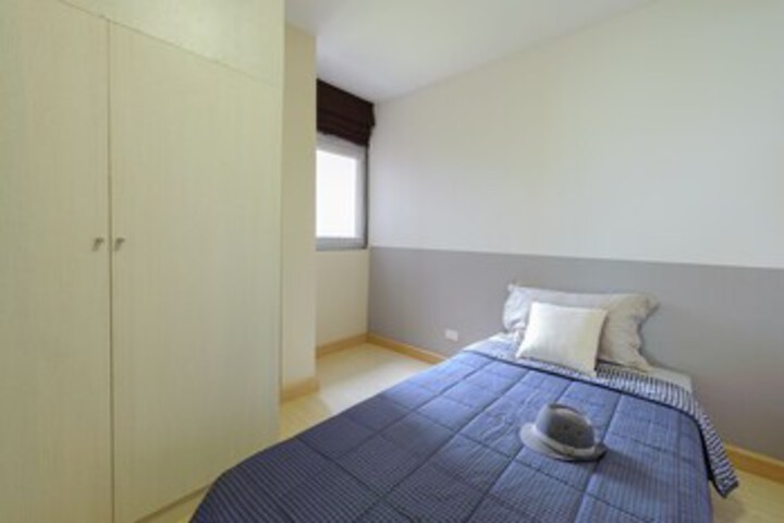 Room 17 of 19
