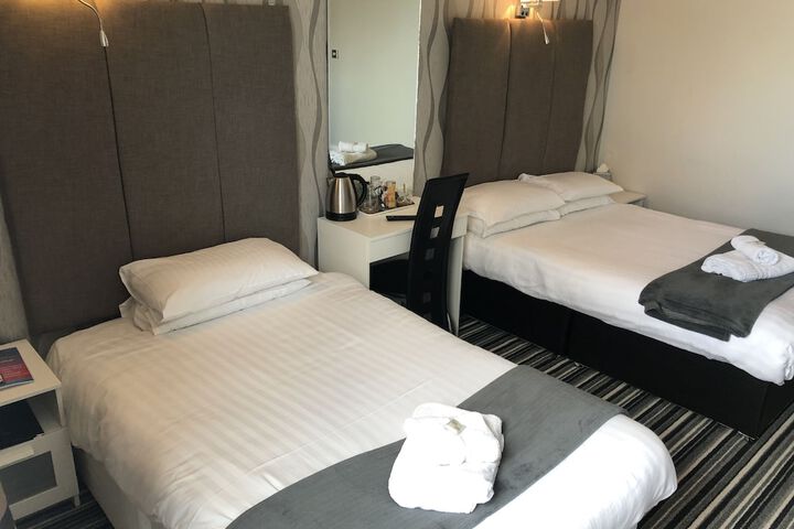 Room 7 of 37