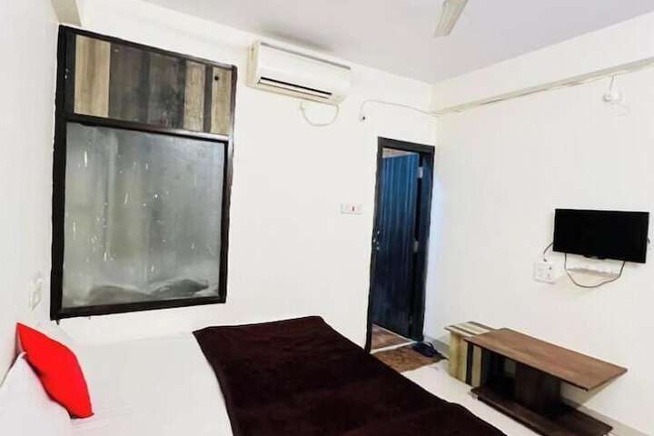 Room 5 of 41