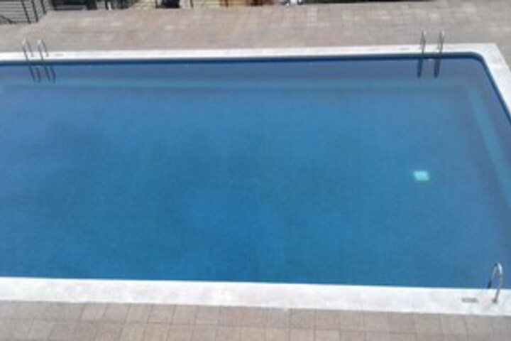 Pool 20 of 32